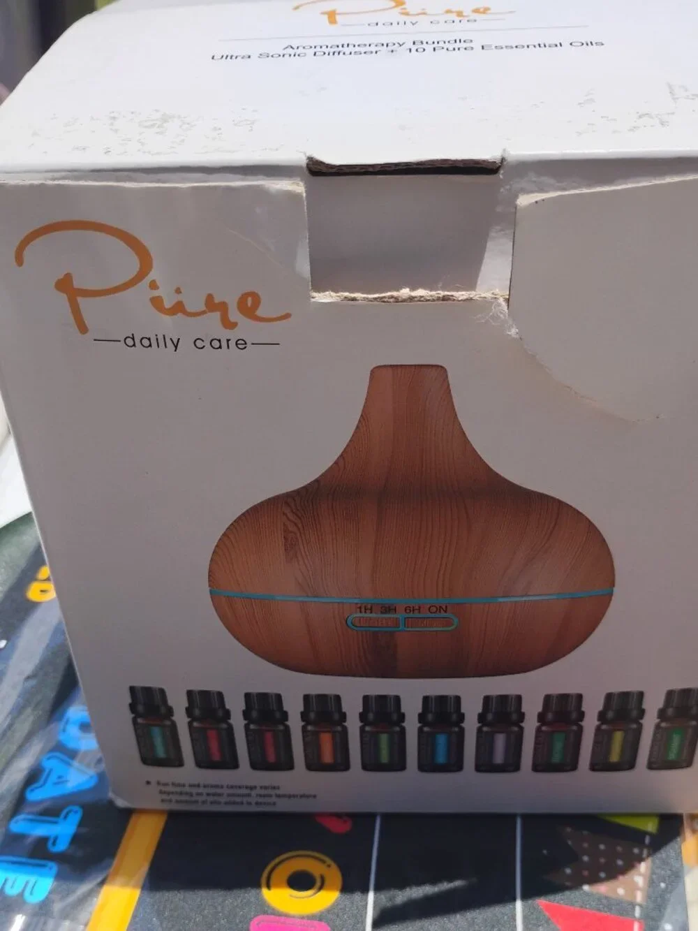 Pure Daily Care Ultrasonic Diffuser + Essential Oils Set